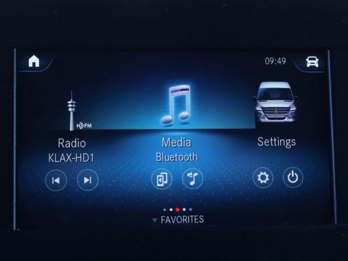 Used 2021 Mercedes-Benz Sprinter 2500 image 31