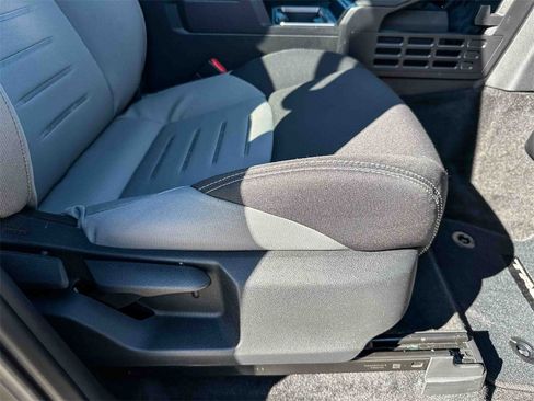 Used 2025 Toyota Tacoma TRD Sport image 24