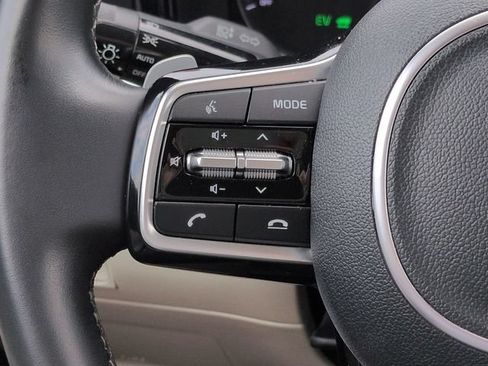 Used 2022 Kia Sorento S FWD image 25