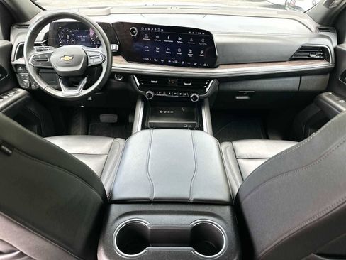 Used 2025 Chevrolet Tahoe LT AWD/4WD image 25