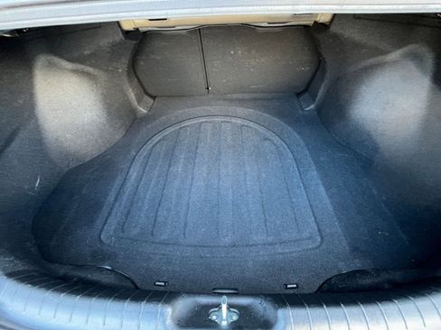 Used 2025 Hyundai Elantra SEL image 31