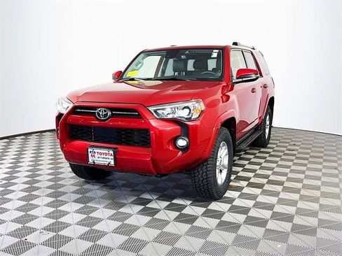 Certified 2021 Toyota 4Runner SR5 Premium image 2