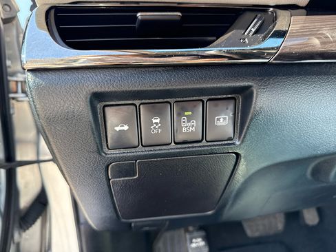 Used 2015 Toyota Avalon XLE Touring image 24