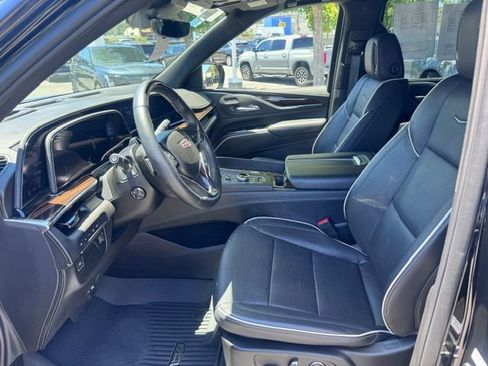 Certified 2024 Cadillac Escalade Premium Luxury w/ LPO, Floor Liner Package AWD/4WD image 10