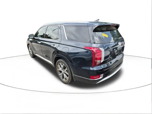 Used 2021 Hyundai Palisade Limited FWD image 3