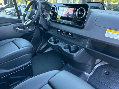 New 2026 Mercedes-Benz Sprinter 2500 image 17