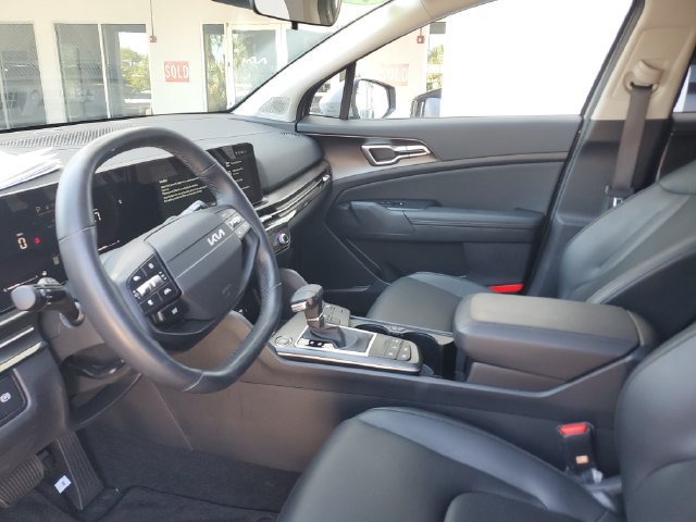 Certified 2026 Kia Sportage EX w/ EX Panorama Roof Package FWD image 19