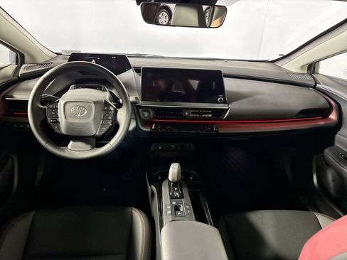 Used 2024 Toyota Prius Prime FWD image 12