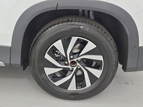 New 2026 Volkswagen Tiguan S FWD image 32