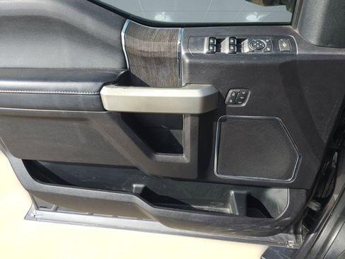 Used 2021 Ford F250 Lariat w/ Lariat Value Package image 12