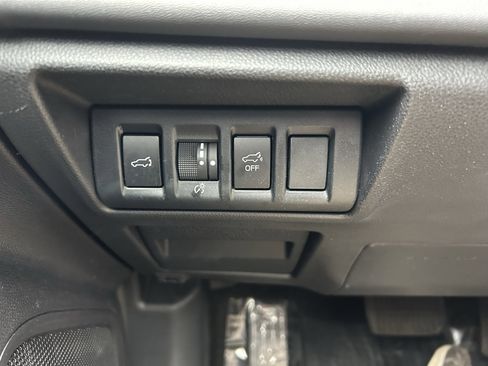 Used 2023 Subaru Outback Touring image 19