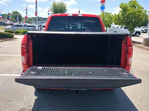 Used 2017 Ford F150 XLT w/ Equipment Group 302A Luxury AWD/4WD image 23