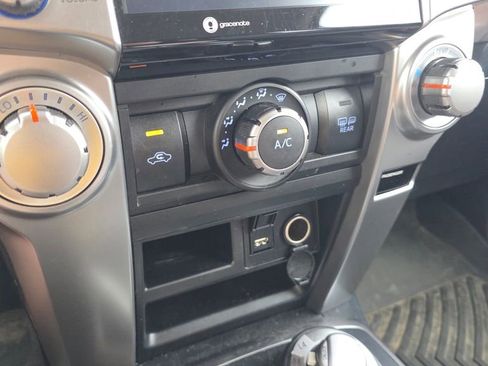 Used 2022 Toyota 4Runner SR5 AWD/4WD image 19