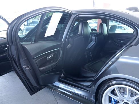 Used 2017 BMW M3 RWD image 31