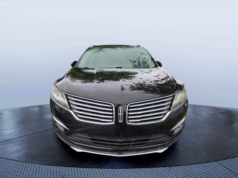 Used 2017 Lincoln MKC Reserve FWD image 2