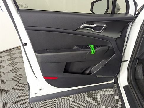 New 2026 Kia Sportage LX image 19