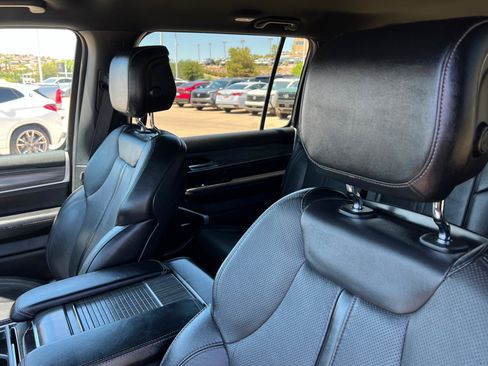 Used 2024 Jeep Wagoneer L Series II w/ Flexible Seating Group AWD/4WD image 26
