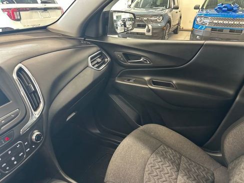 Used 2023 Chevrolet Equinox LT FWD image 24