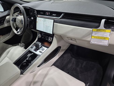 New 2026 Jaguar F-PACE R-Dynamic S image 25