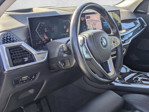 Used 2023 BMW X7 xDrive40i image 10
