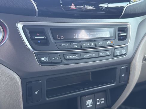 Used 2021 Honda Pilot EX-L image 25