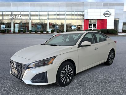 Certified 2023 Nissan Altima 2.5 SV w/ SV Premium Package