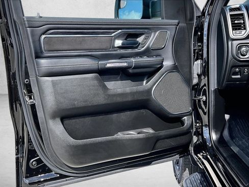 Used 2024 RAM 1500 Laramie AWD/4WD image 18