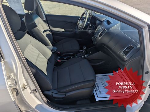 Used 2018 Kia Forte LX w/ LX Popular Package image 17