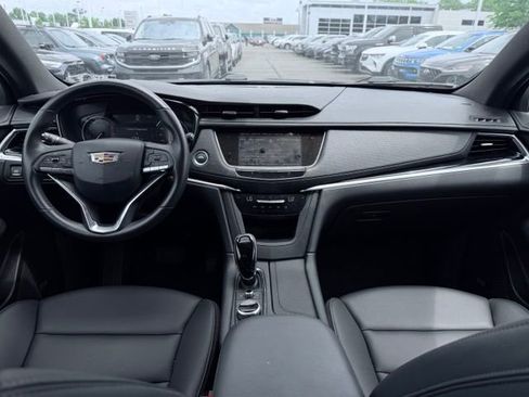 Used 2024 Cadillac XT6 Luxury w/ LPO, Floor Liner Package AWD/4WD image 36