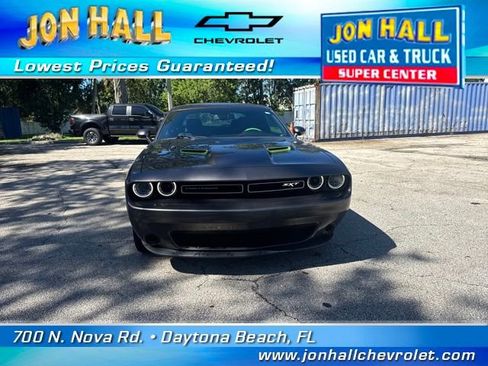 Used 2020 Dodge Challenger SXT image 15