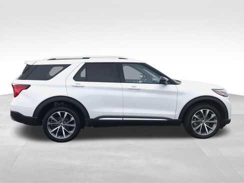 Used 2025 Ford Explorer Platinum w/ Ultimate Package AWD/4WD image 9