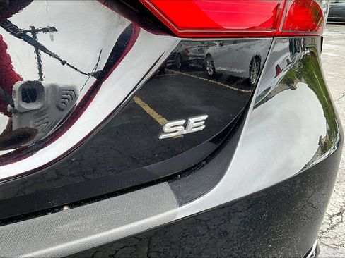 Used 2023 Toyota Camry SE FWD image 24