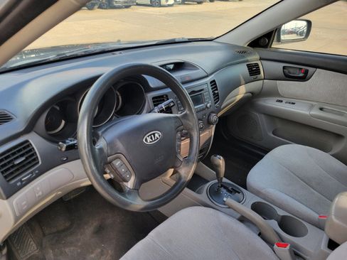 Used 2009 Kia Optima LX image 12