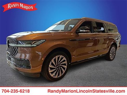 New 2025 Lincoln Navigator L Black Label image 1