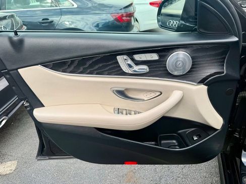 Used 2017 Mercedes-Benz E 300 4MATIC image 14