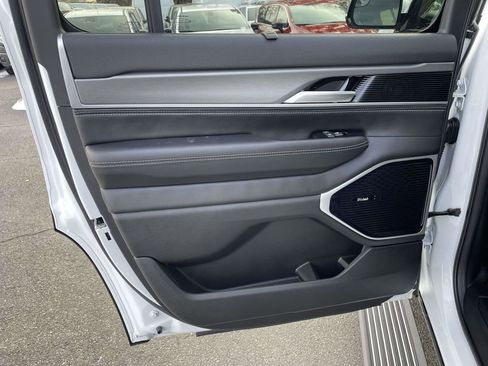 New 2026 Jeep Grand Wagoneer Limited AWD/4WD image 20