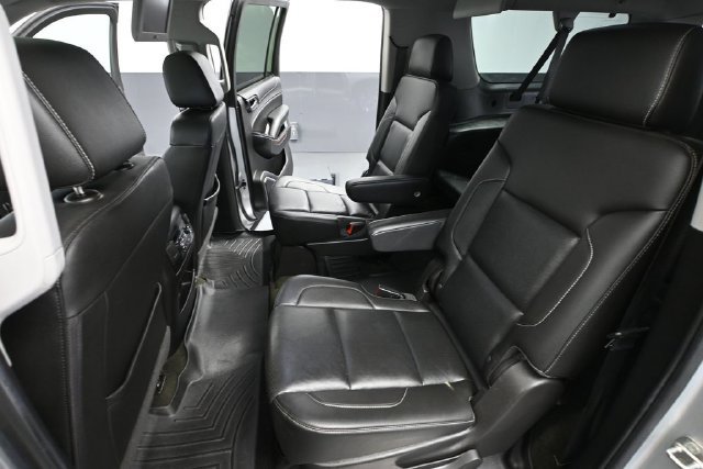 Used 2018 GMC Yukon XL SLT w/ Open Road Package AWD/4WD image 32