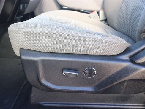 Used 2019 Ford F350 XLT w/ XLT Value Package image 16