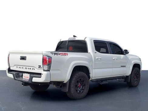 Used 2023 Toyota Tacoma TRD Sport w/ Advanced Technology Package AWD/4WD image 8