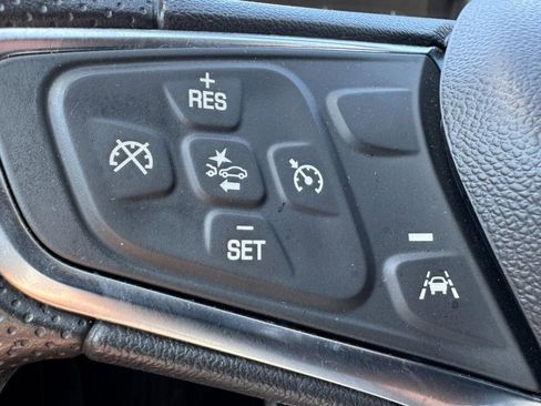 Used 2024 Chevrolet Malibu LT FWD image 16
