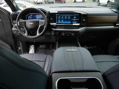 Certified 2024 Chevrolet Silverado 3500 High Country w/ High Country Premium Package image 26