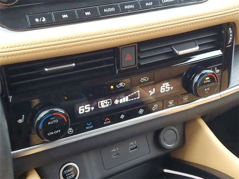 Used 2022 Nissan Rogue Platinum w/ Head-Up Display Package image 28