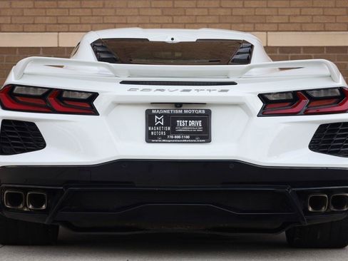 Used 2021 Chevrolet Corvette Stingray Preferred Cpe w/ Z51 Performance Package RWD image 12