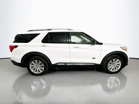 Used 2022 Ford Explorer King Ranch w/ Technology Package AWD/4WD image 4
