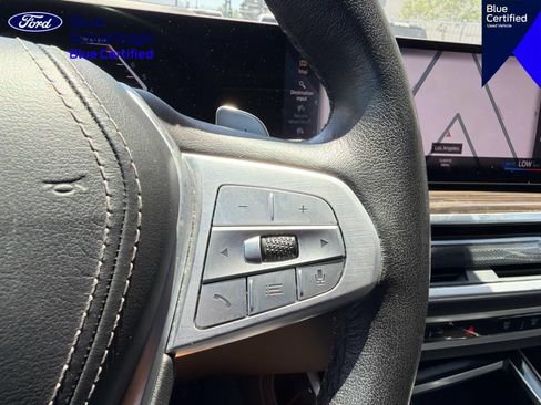 Used 2023 BMW X7 xDrive40i AWD/4WD image 20