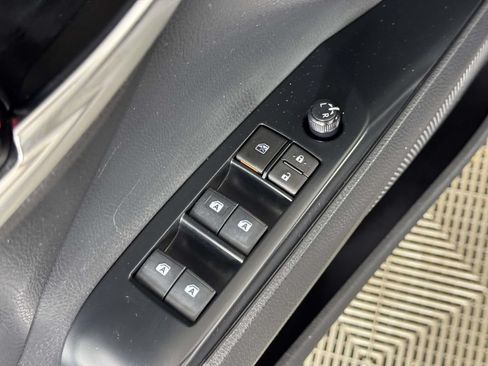 Used 2020 Toyota Camry SE AWD/4WD image 18