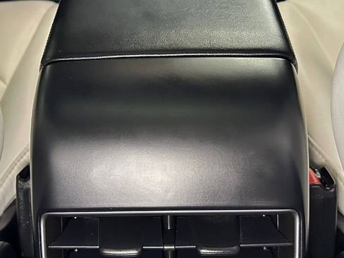 Used 2019 Tesla Model 3 Long Range image 38