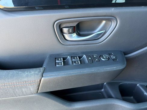 Certified 2025 Honda Pilot Sport image 11