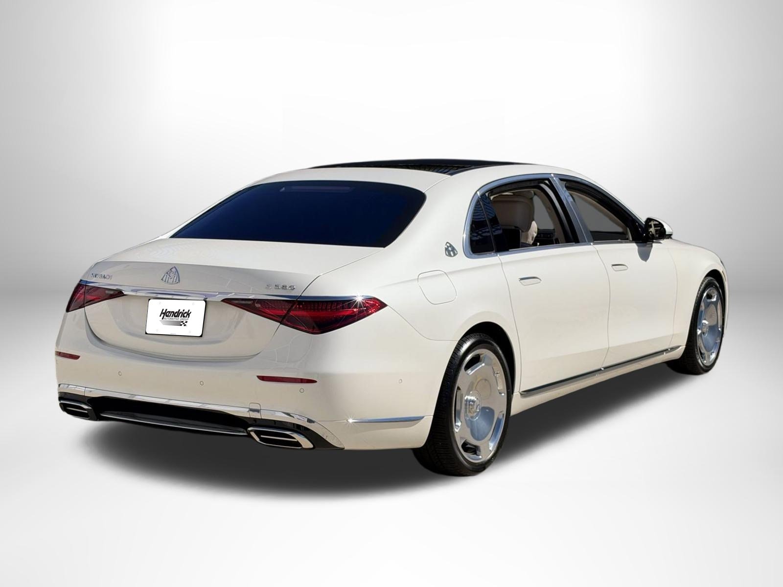 Used 2023 Mercedes-Benz Maybach S 580 4MATIC image 3