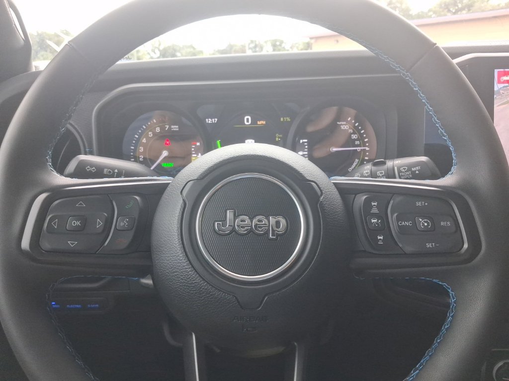 Used 2024 Jeep Wrangler Unlimited Rubicon 4xe AWD/4WD image 35